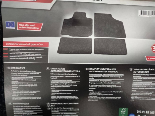 Aut�sz�nyeg garnitura