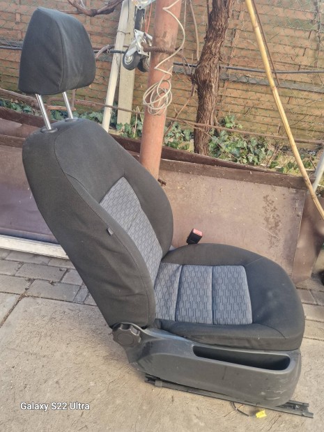 Autoülés Szimulátornak vagy dekorációnak vagy aminek akarod Olcsón!