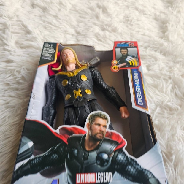 Avengers figura j dobozos hangot ad