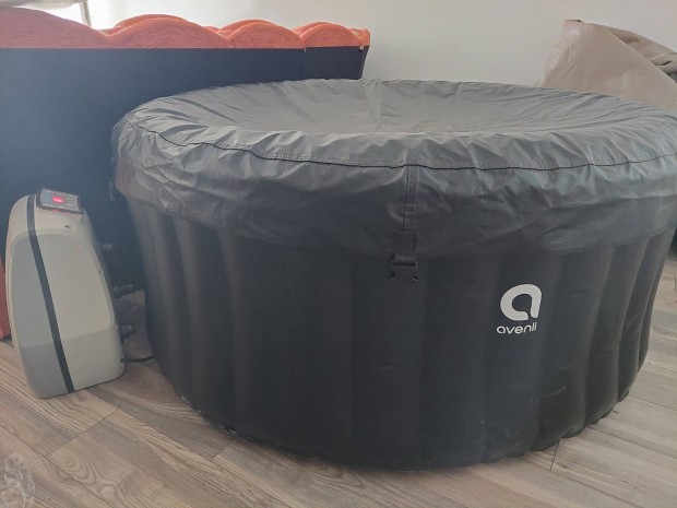 Avenli londonspa 4szemlyes jakuzzi