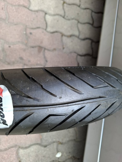 Avon 110/70 r17 j 0km-es Motorgumi