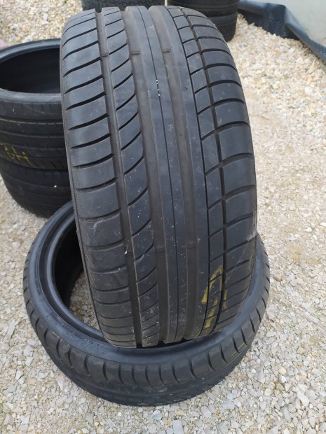 Avon 235/35 r19 sport gumiabroncs 2 db