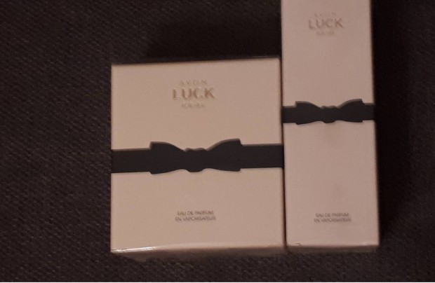 Avon luck ni parfmk egytt foxposttal kldve