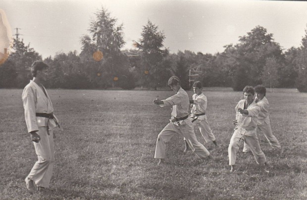 Az 1982-es Tiszalki Karate Edztbor emlkre kszlt japn zszl