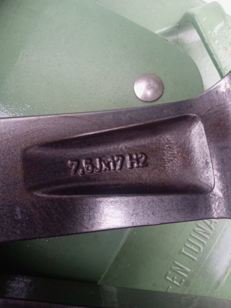 Az Opel Antara felni mrete 5x115 osztkrrel rendelkezik, 70,2-70,3 m