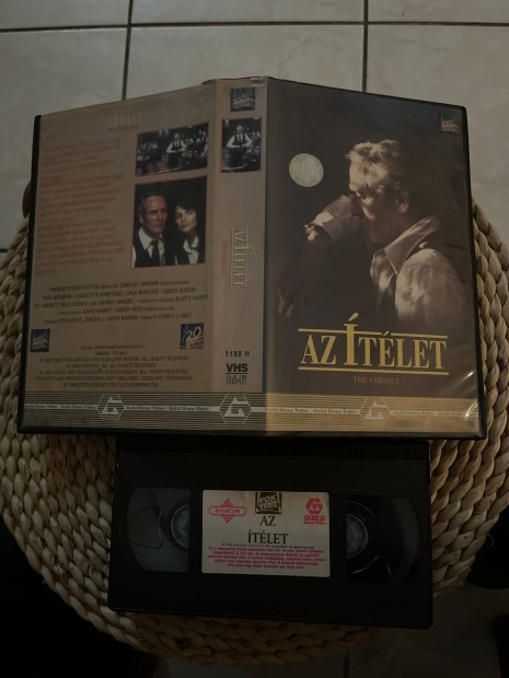 Az tlet vhs film