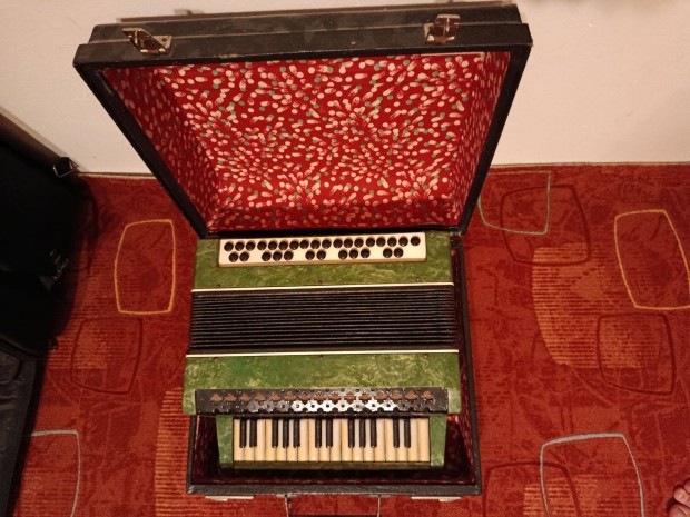 Azeri garmon (azerbajdzsáni népi harmonika)