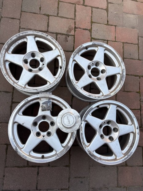Azev A 16" ET25 5x120 (BMW) Felni Szett