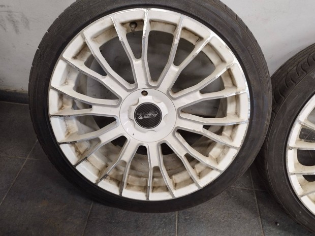 Azev Y 19" 5x114.3 alufelni 225/40 gumi