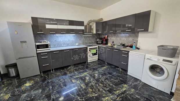 Azonnal k�lt�het� fel�j�tott csal�dih�z �jpetre k�zpontj�ban ela 48_vs