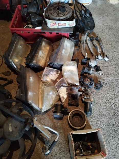 B5 Passat alaktr�szek elad� egyben