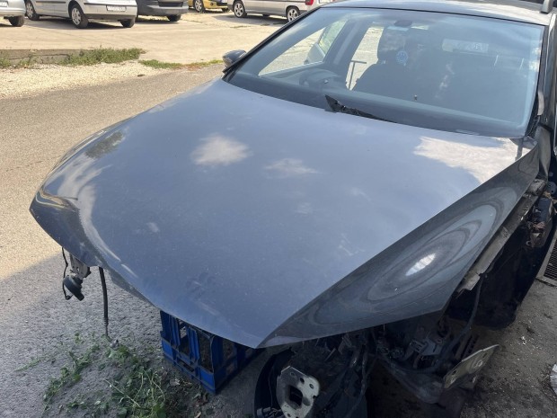 B7 passat motorháztető lökhárító honlokfal ajtók... eladók