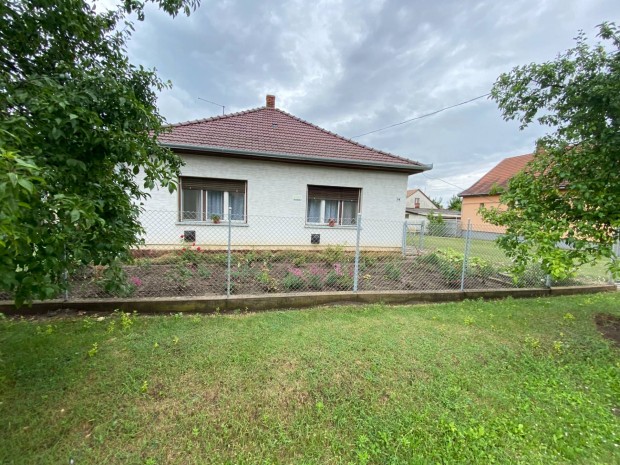 BALATONKILITIN ELAD� CSAL�DI H�Z!