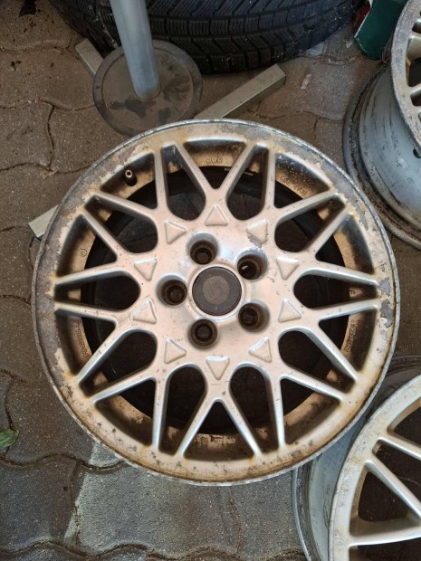 BBS Felni 5x100 osztassal?