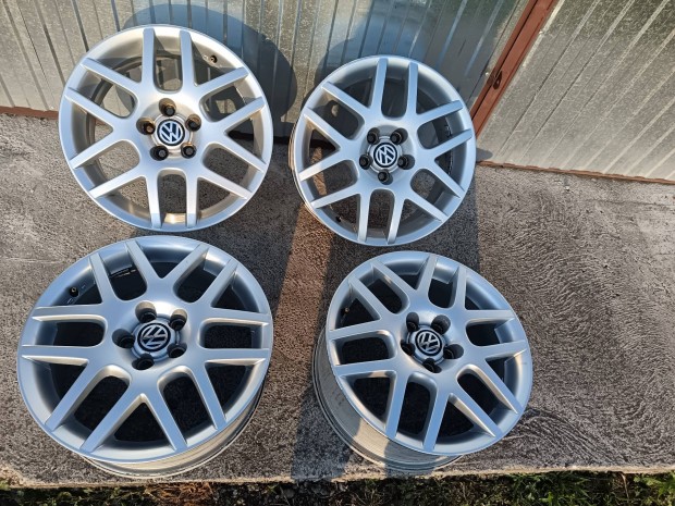 BBS montreal 16 col alufelni szett 