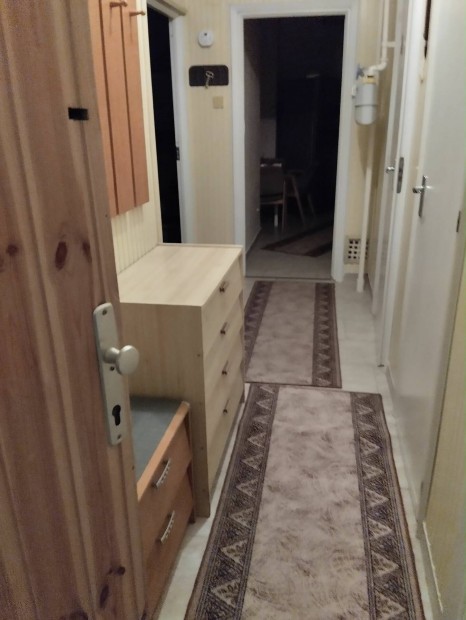 BC lak�telepen kiad� lak�s