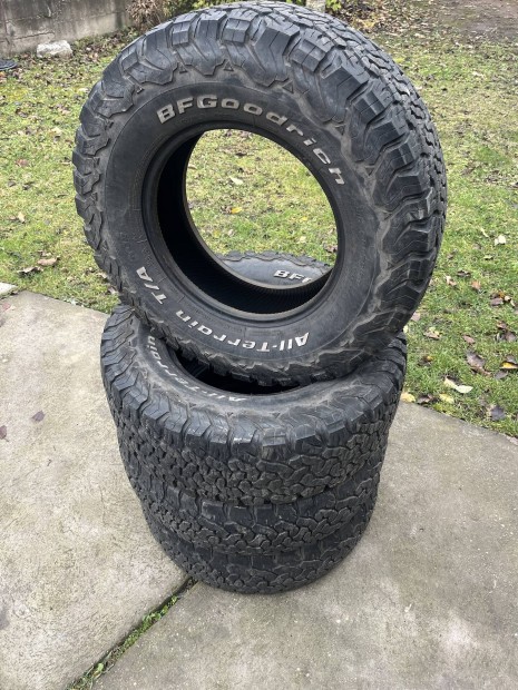 BF Goodrich All-Terrain A/T 265/70 R16 terepgumi gumi 