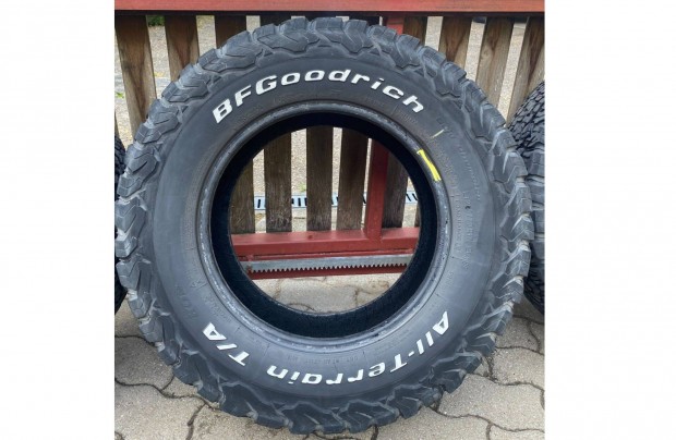 BF Goodrich All-Terrain T/A KO2 265/70R17