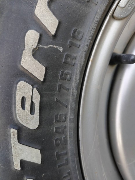 BF Goodrich All-Terrain lemezfelni+gumi