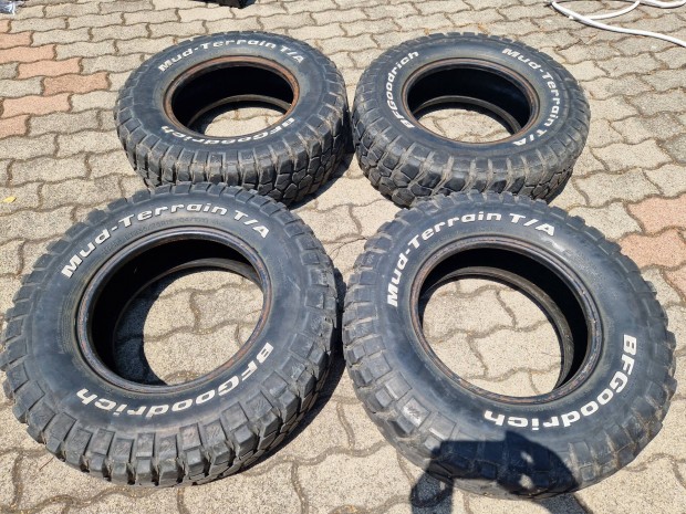 BF Goodrich Lt235/75R15 104/1019 M+S elad 