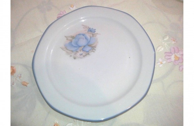 BL Nmet porceln kistnyr 18,8 cm tmrvel ptlsnak