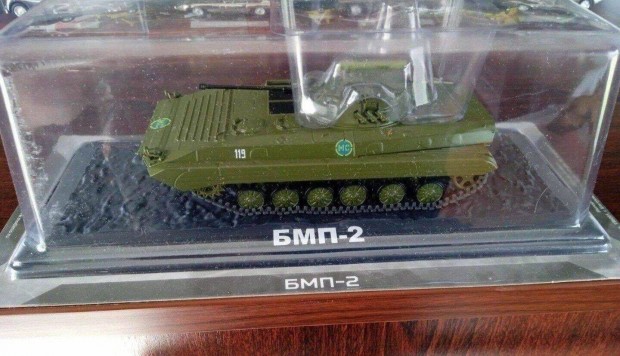 BMP 2 "Tanki dea" tank kisauto modell 1/43 Elad