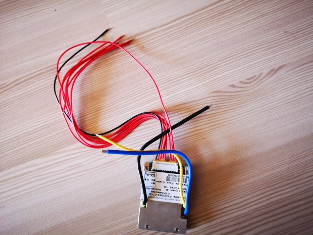 BMS elektromos kerkpr akupakkhoz