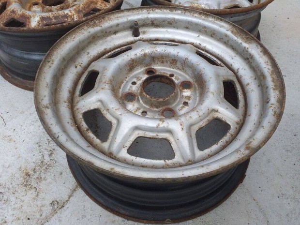 BMW 02 E21 ac�lfelni 13" 4x100