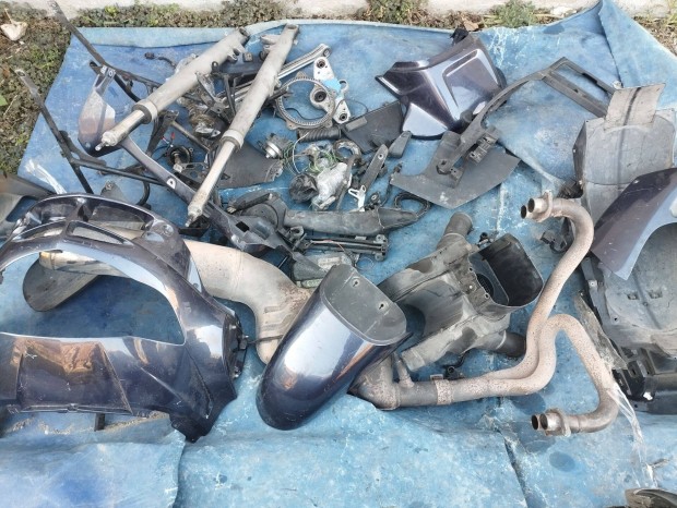 BMW 1150 RT alkatr�sz , fejidom