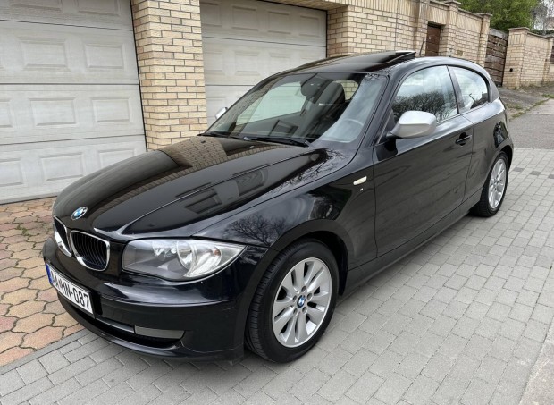 BMW 116d Facelift-Digit.Klíma-16COL
