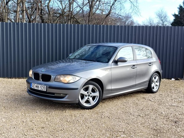 BMW 116i Advantage Alufelni. Digit. kl�ma. Mult...