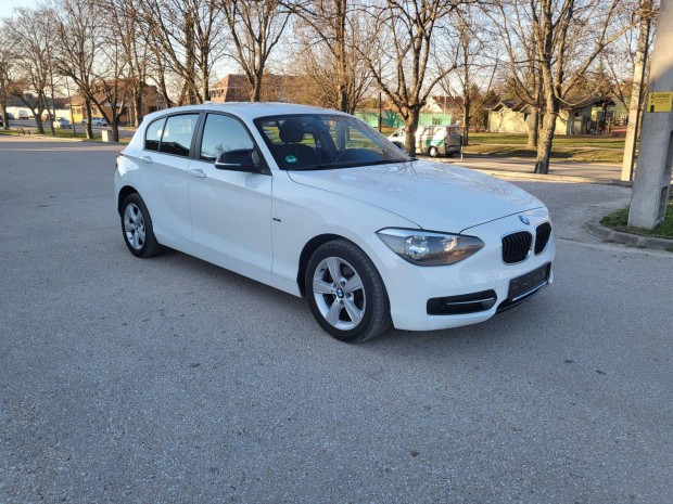BMW 116i Gyári Állapot.Végig Szervizelve.Garant...