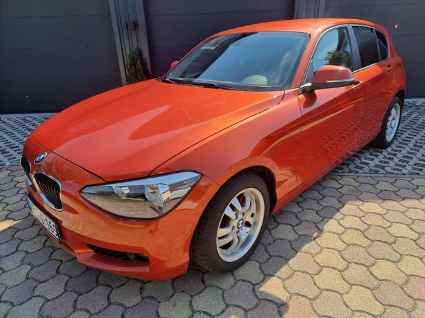 BMW 116i Gyönyörű Narancs-Metál.Végig 1.Tulaj....