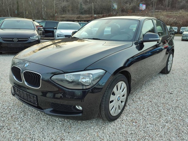 BMW 116i lsfts-Kihangost-Multikormny-Tol...