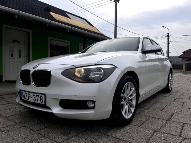 BMW 116i /Magasan Felszerelt/Nagyszerviz Elvge...