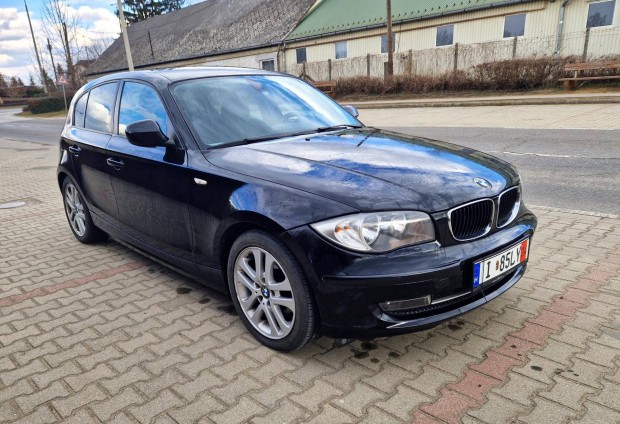 BMW 116i szervzknyv! -lsfts -vonhorog