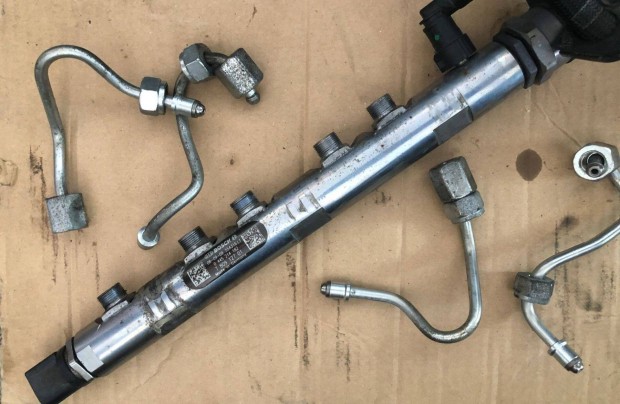 BMW 118 D E87, 318 D E90 Rail cső 7 809 127 01 motorkódja N47