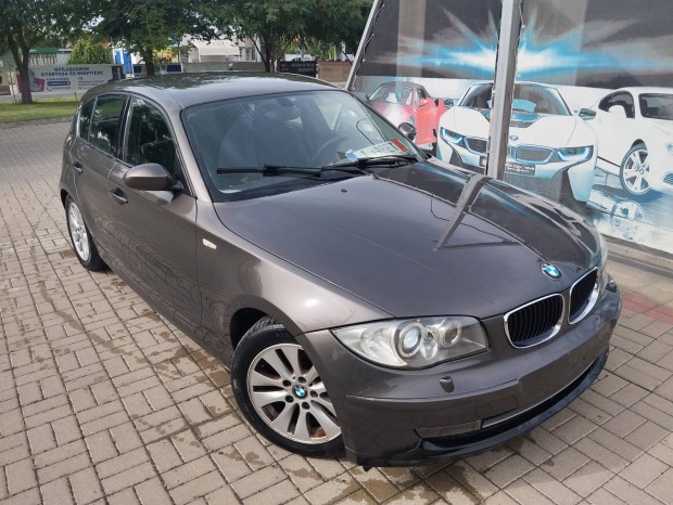 BMW 118d Facelift. Egyedi Szn. Xenon+LED. Mult...