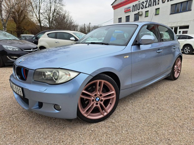 BMW 118d M Packet! Flbr! lsfts! Tolatrad...