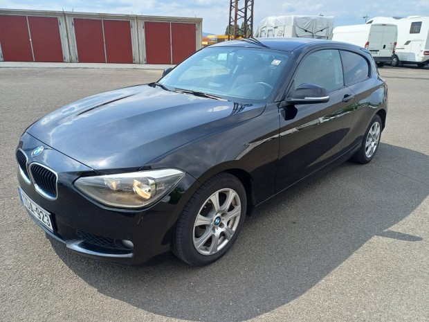 BMW 118d Navigácio ! Digit Klima !