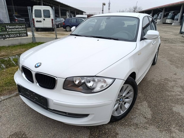 BMW 118d Rozsdamentes. multikormny. dupla digi...