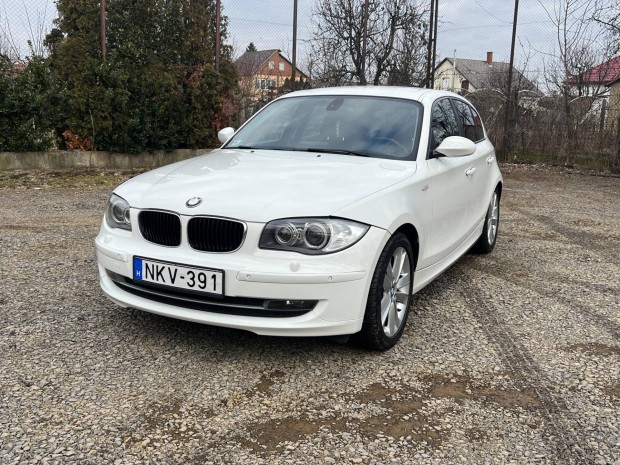 BMW 118d (Automata) Facelift! Navigci!