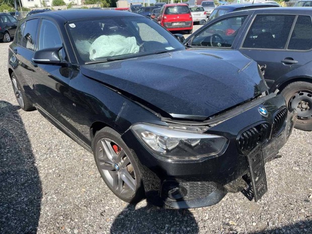 BMW 118i Advantage (5 személyes )