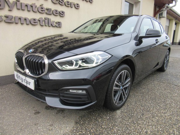 BMW 118i DKG Első Tulaj ! 30 Ezer km ! Navi. St...