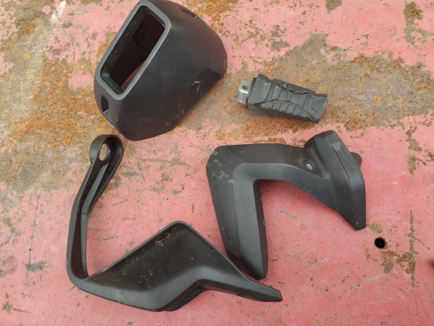 BMW 1250 marad�k alkatr�sz