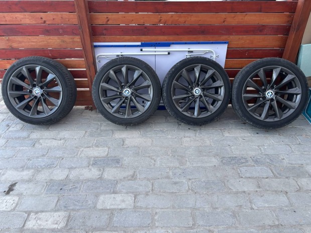 BMW 18"- os felni, gumival. 225/45r18