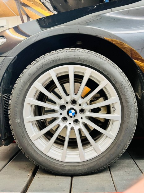 BMW 18"-as tli szett (Goodyear Ultragrip 8)