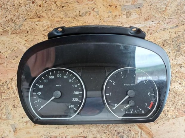 BMW 1 E81 E82 E87 (2005-2011) 1.6 Benzines Kilométeróra