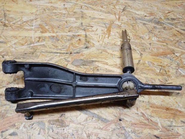 BMW 1 E81 E82  E87 (2005-2011) 1.6 Benzines V�lt�kulissza