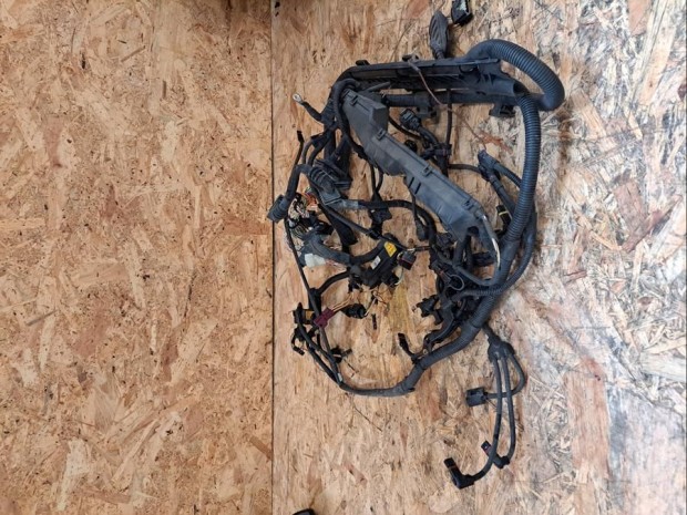 BMW 1 E81 E82  E87 (2005-2011) 1.6 Benzines  Motortrkbel Kteg